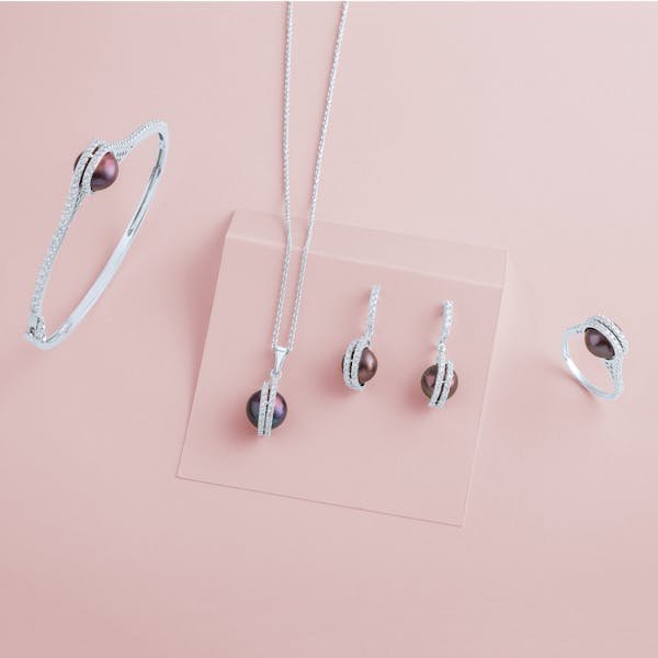 Perle de Tahiti : l'élégance naturelle des bijoux artisanaux